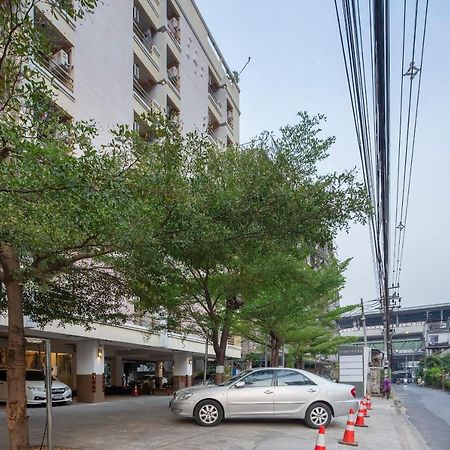 Gems Park Don Mueang Airport And Bts Hotell Bangkok Exteriör bild