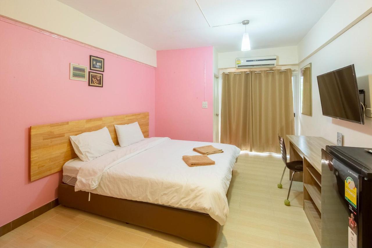 Gems Park Don Mueang Airport And Bts Hotell Bangkok Exteriör bild