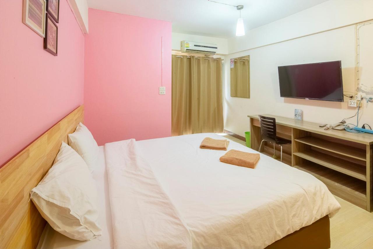 Gems Park Don Mueang Airport And Bts Hotell Bangkok Exteriör bild